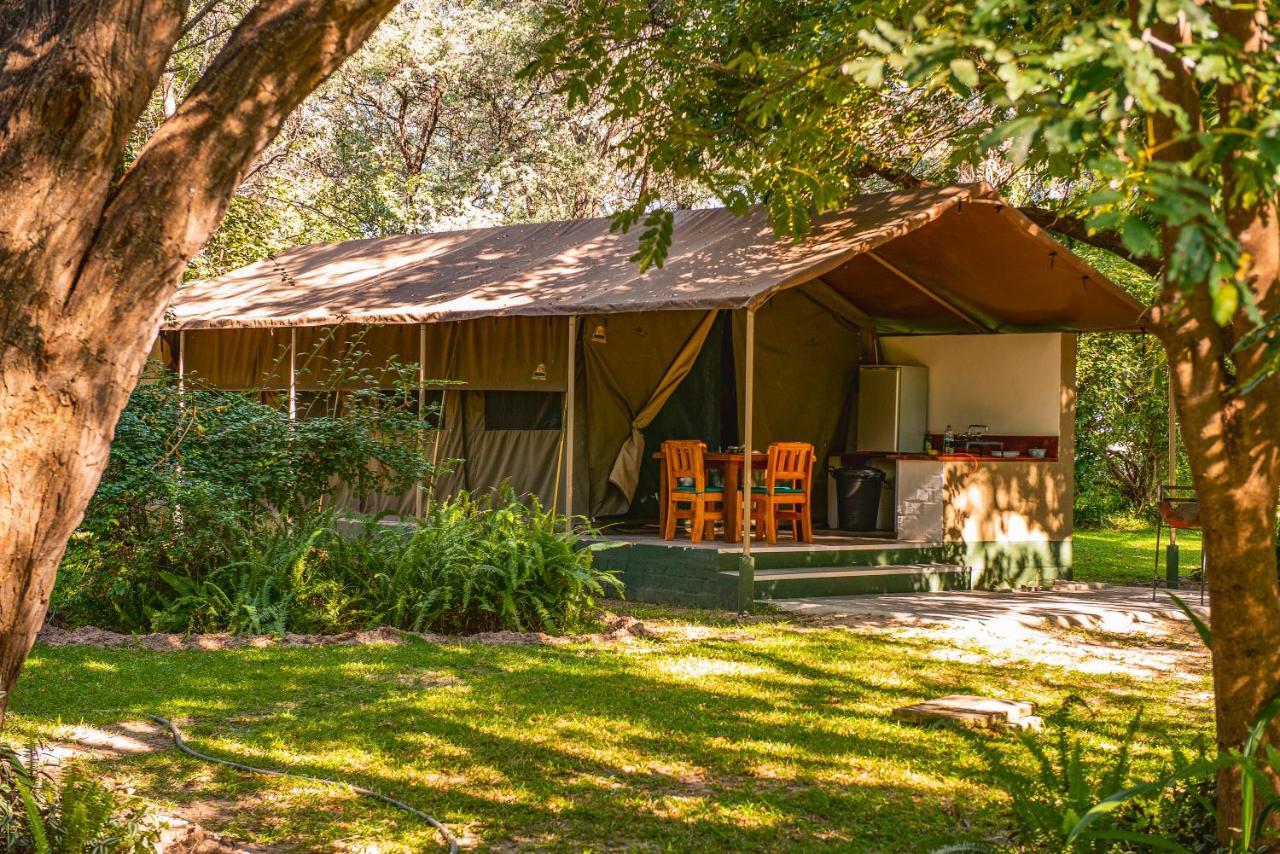 Zambezi Mubala Camp Hotel Katima Mulilo Bagian luar foto