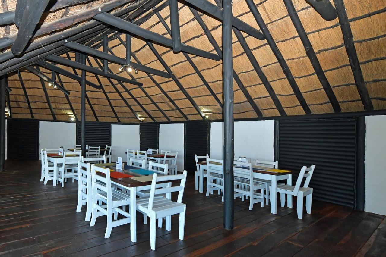 Zambezi Mubala Camp Hotel Katima Mulilo Bagian luar foto